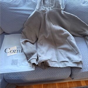 Men's Gray Hoodie